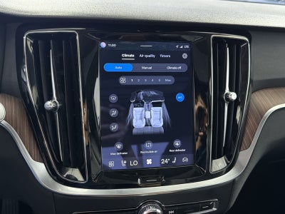 2024 Volvo S60 B5 Plus Dark Theme