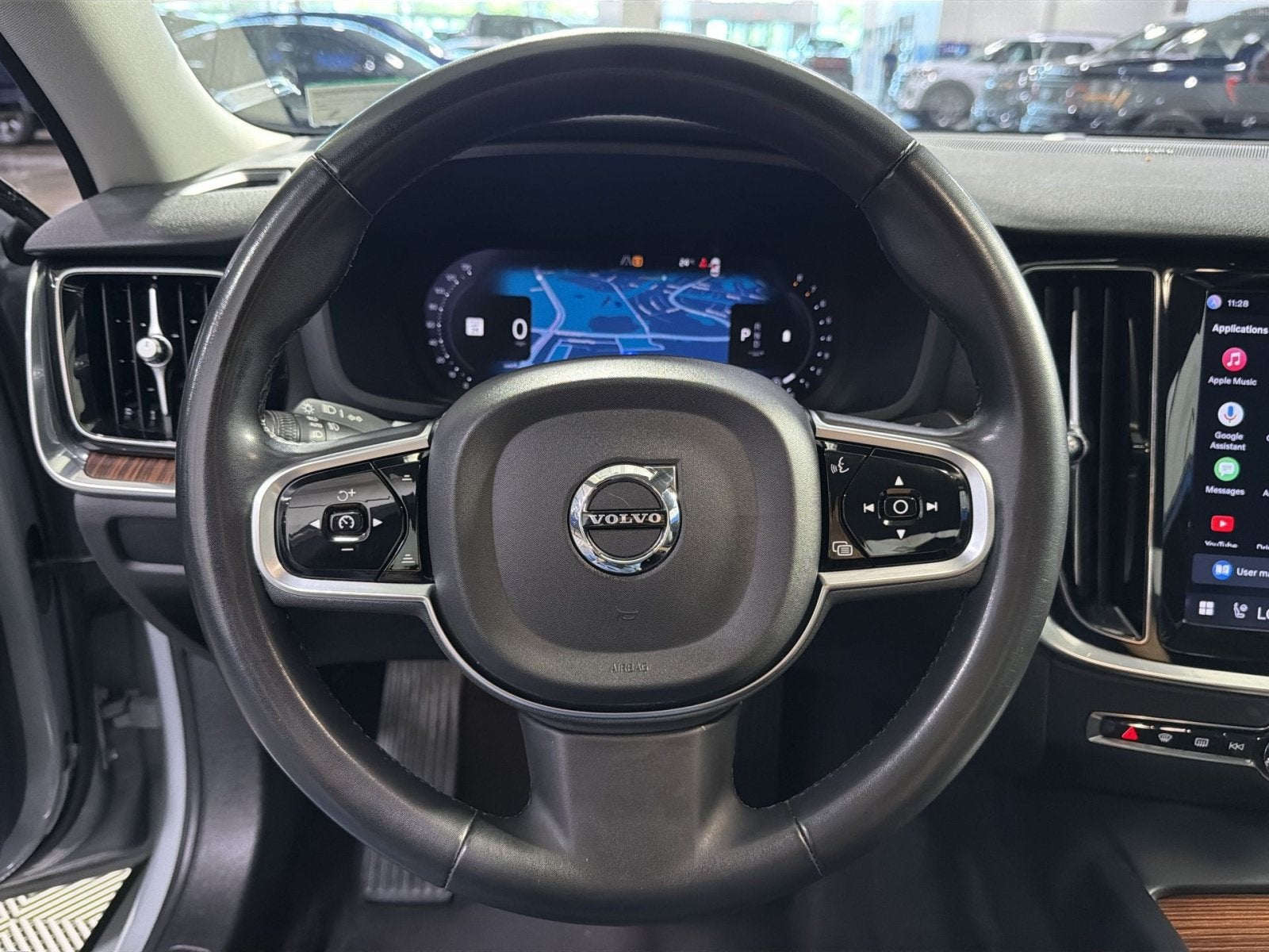 2024 Volvo S60 B5 Plus Dark Theme