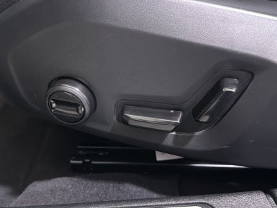 2024 Volvo S60 B5 Plus Dark Theme