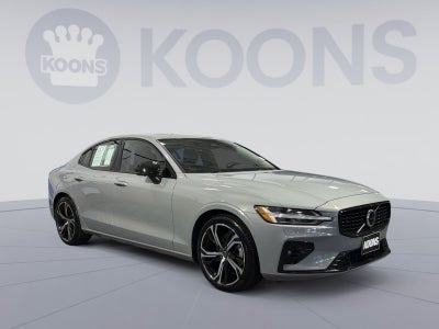 2024 Volvo S60 B5 Plus Dark Theme