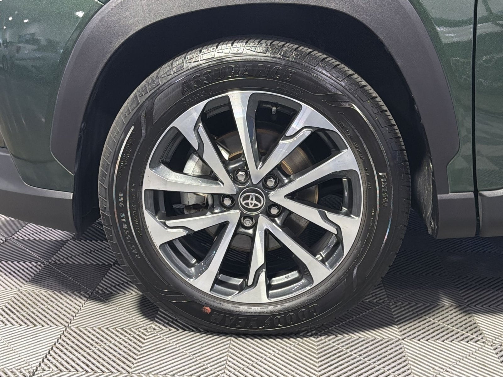 2024 Toyota Corolla Cross XLE