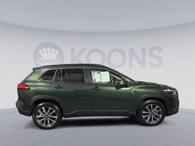 2024 Toyota Corolla Cross XLE