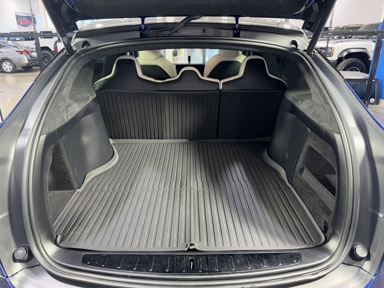 2023 Tesla Model X Standard Range