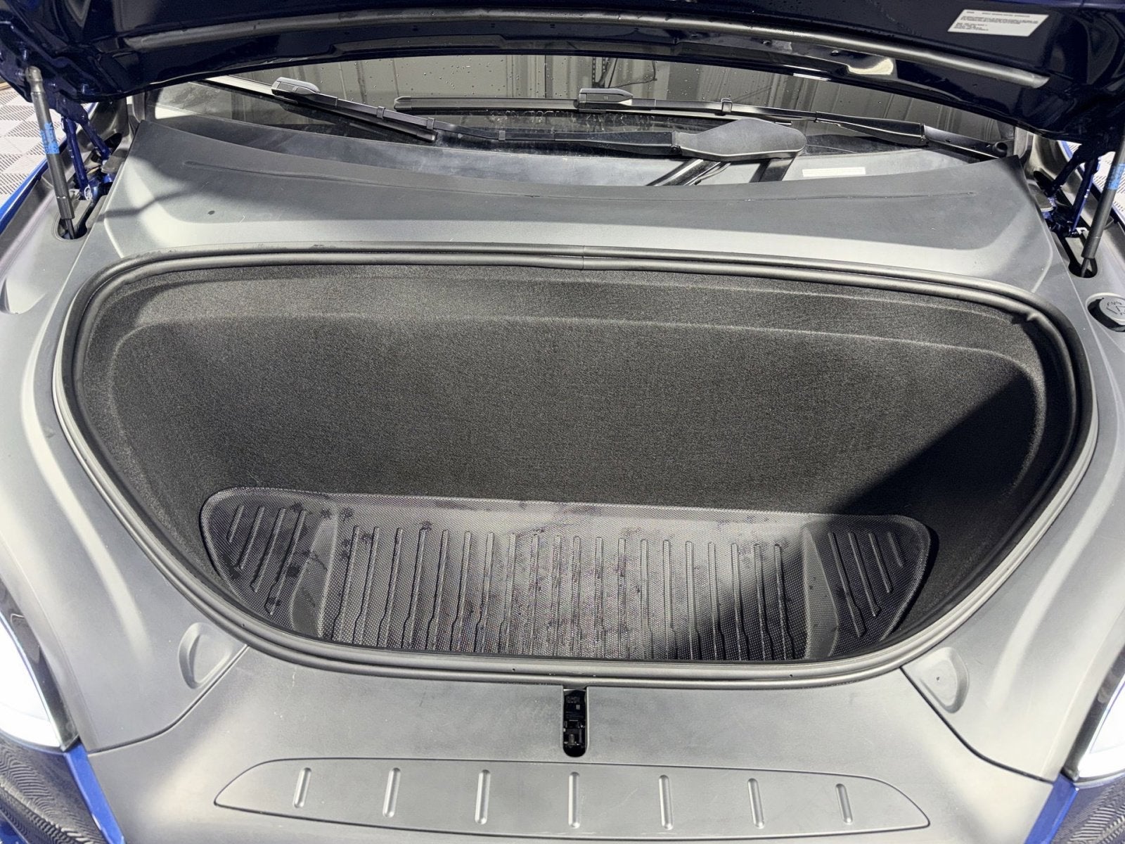 2023 Tesla Model X Standard Range