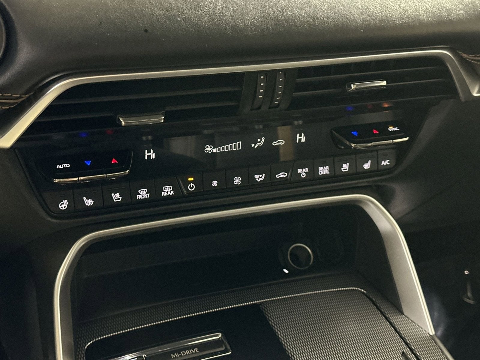 2024 Mazda Mazda CX-90 PHEV Premium Plus