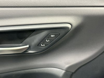 2023 Toyota Crown Platinum