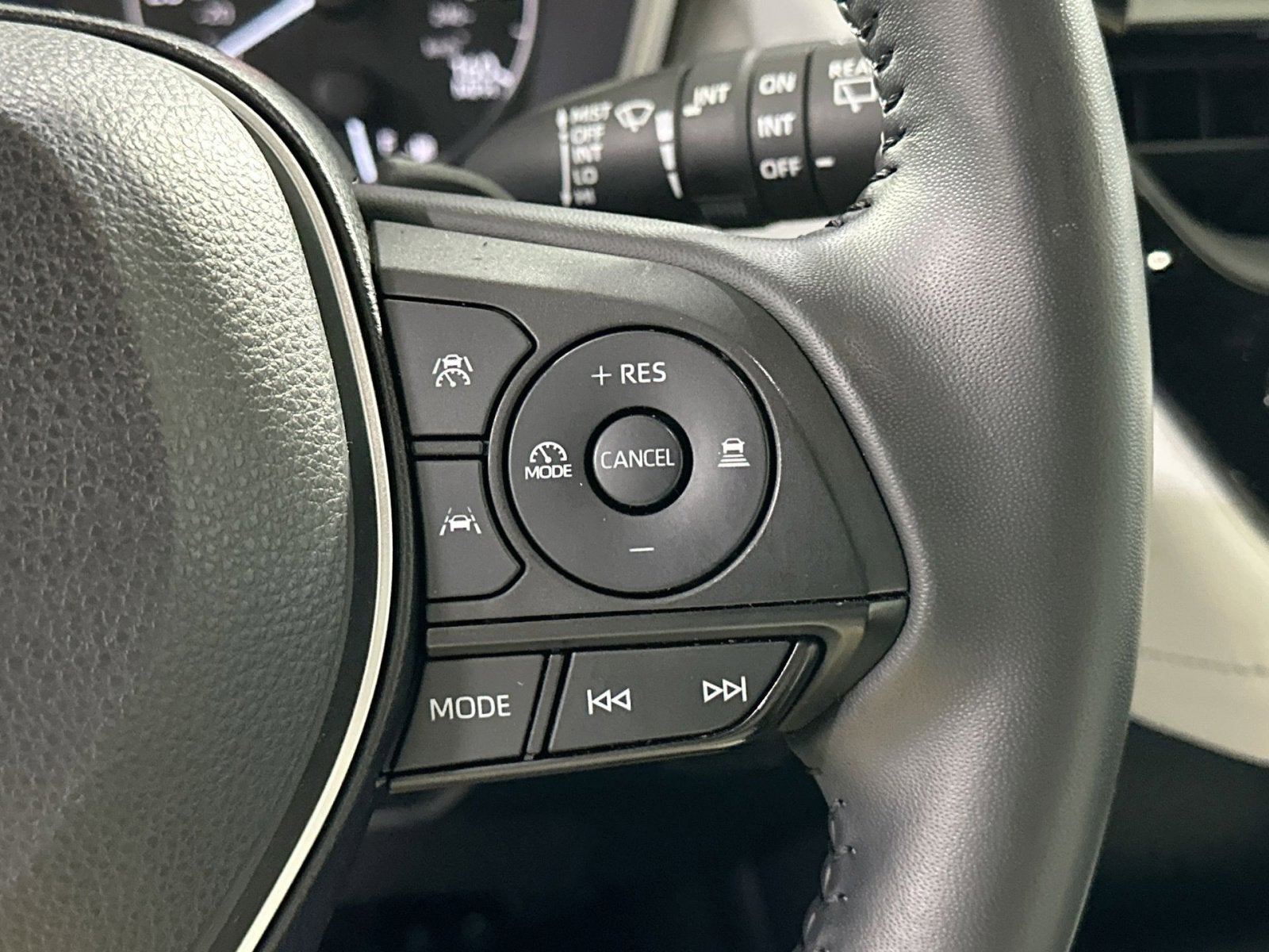 2023 Toyota Corolla Hatchback SE