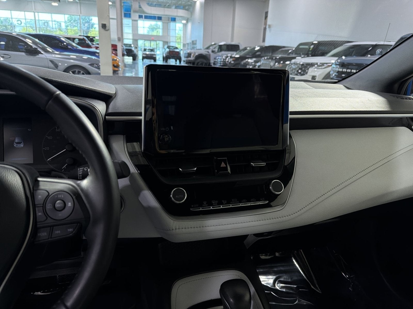 2024 Toyota Corolla Hatchback SE