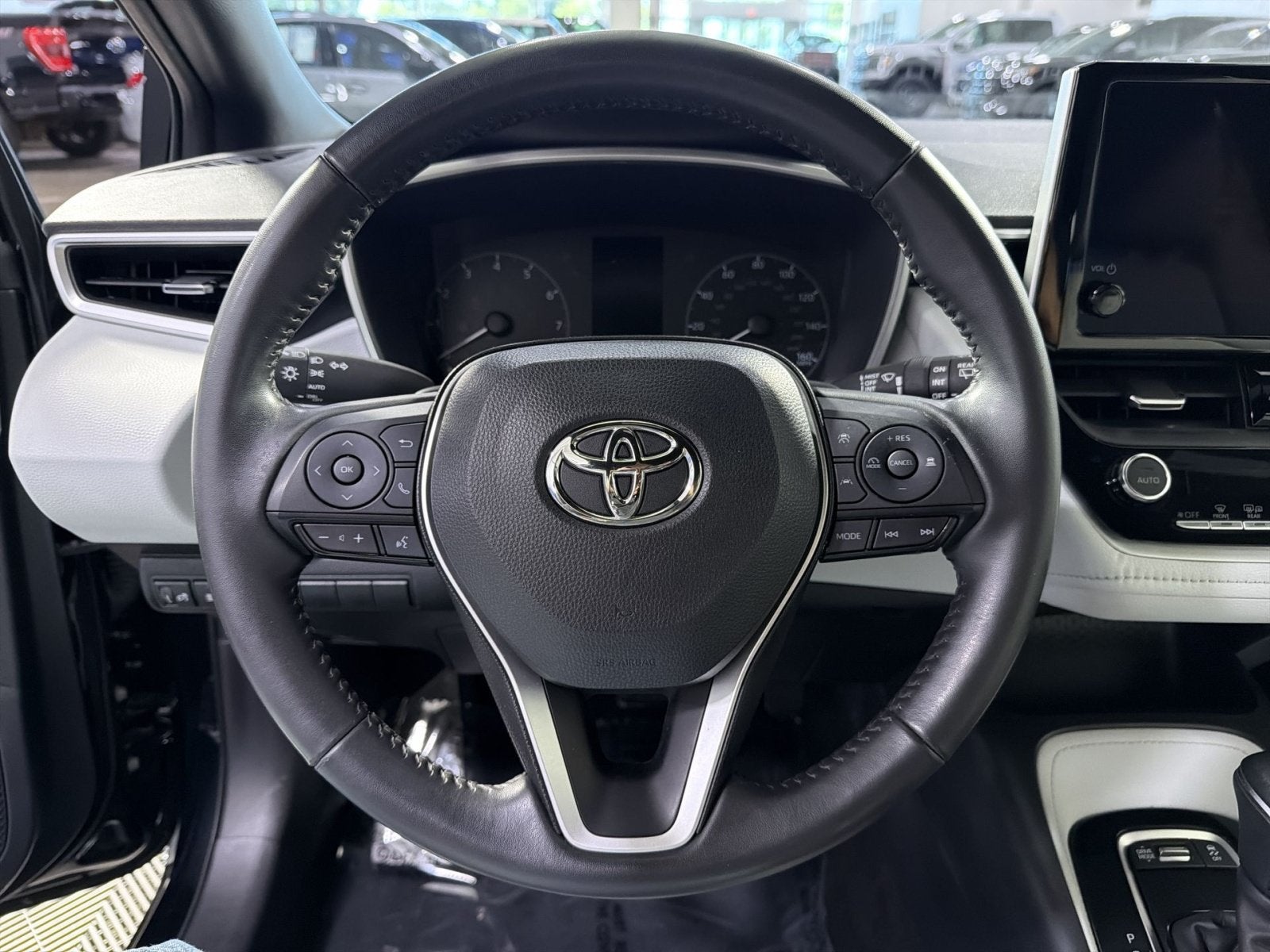 2024 Toyota Corolla Hatchback SE