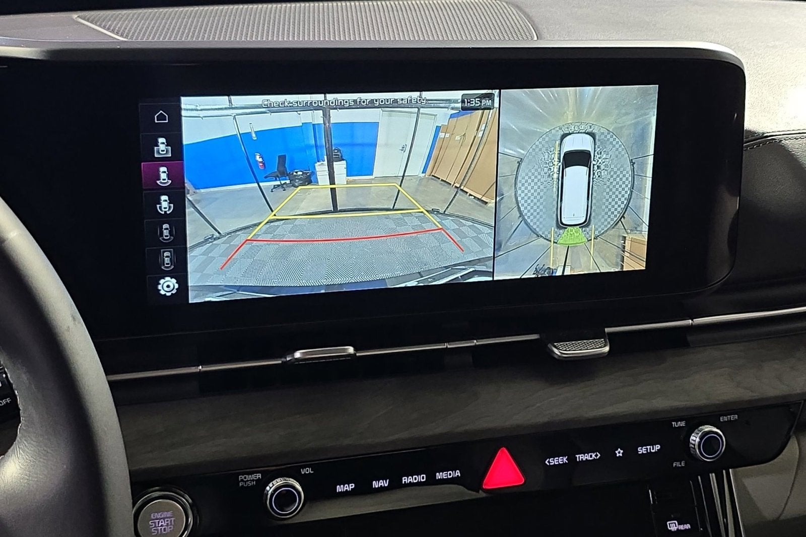 2023 Kia Carnival SX