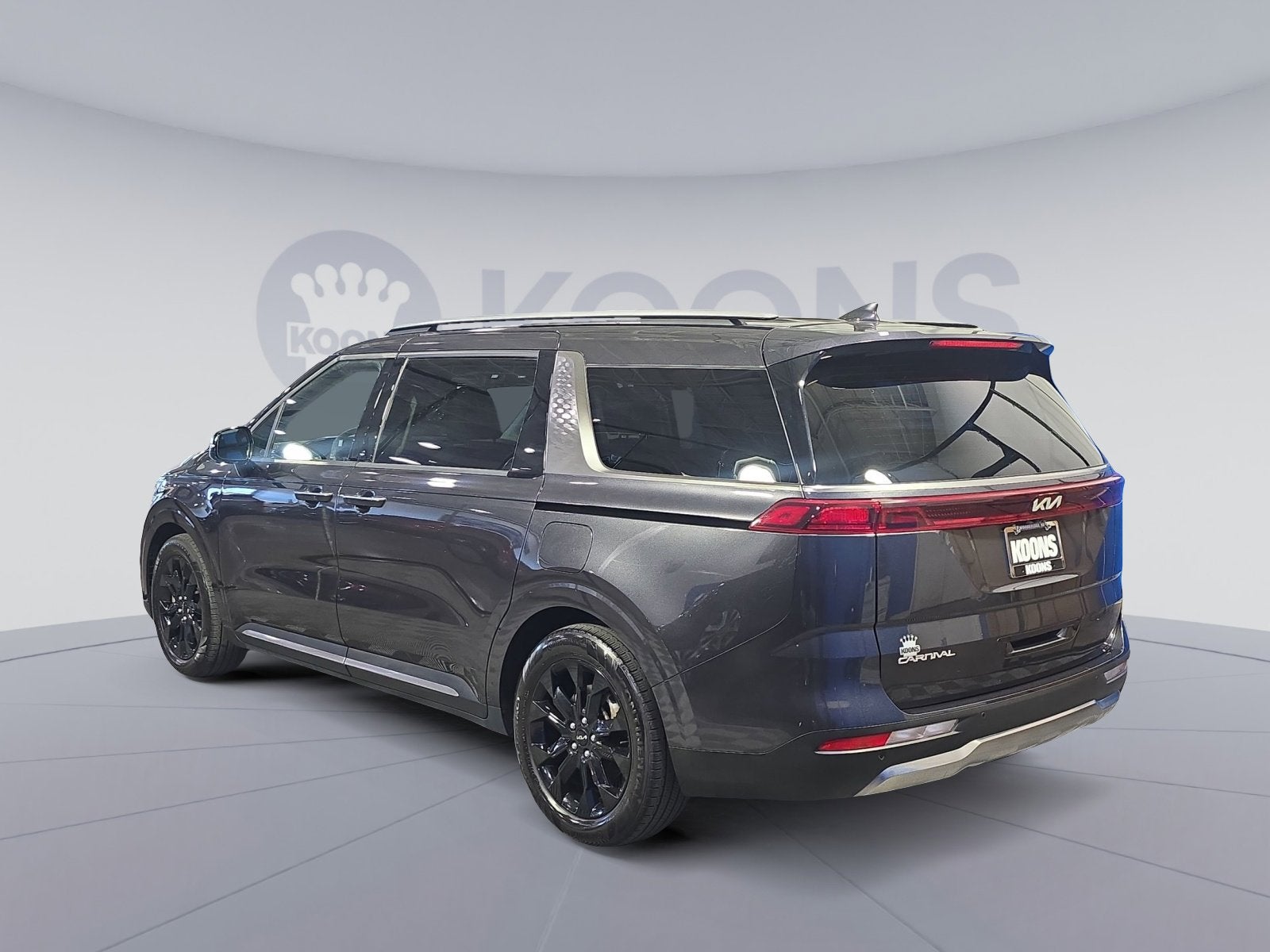 2023 Kia Carnival SX