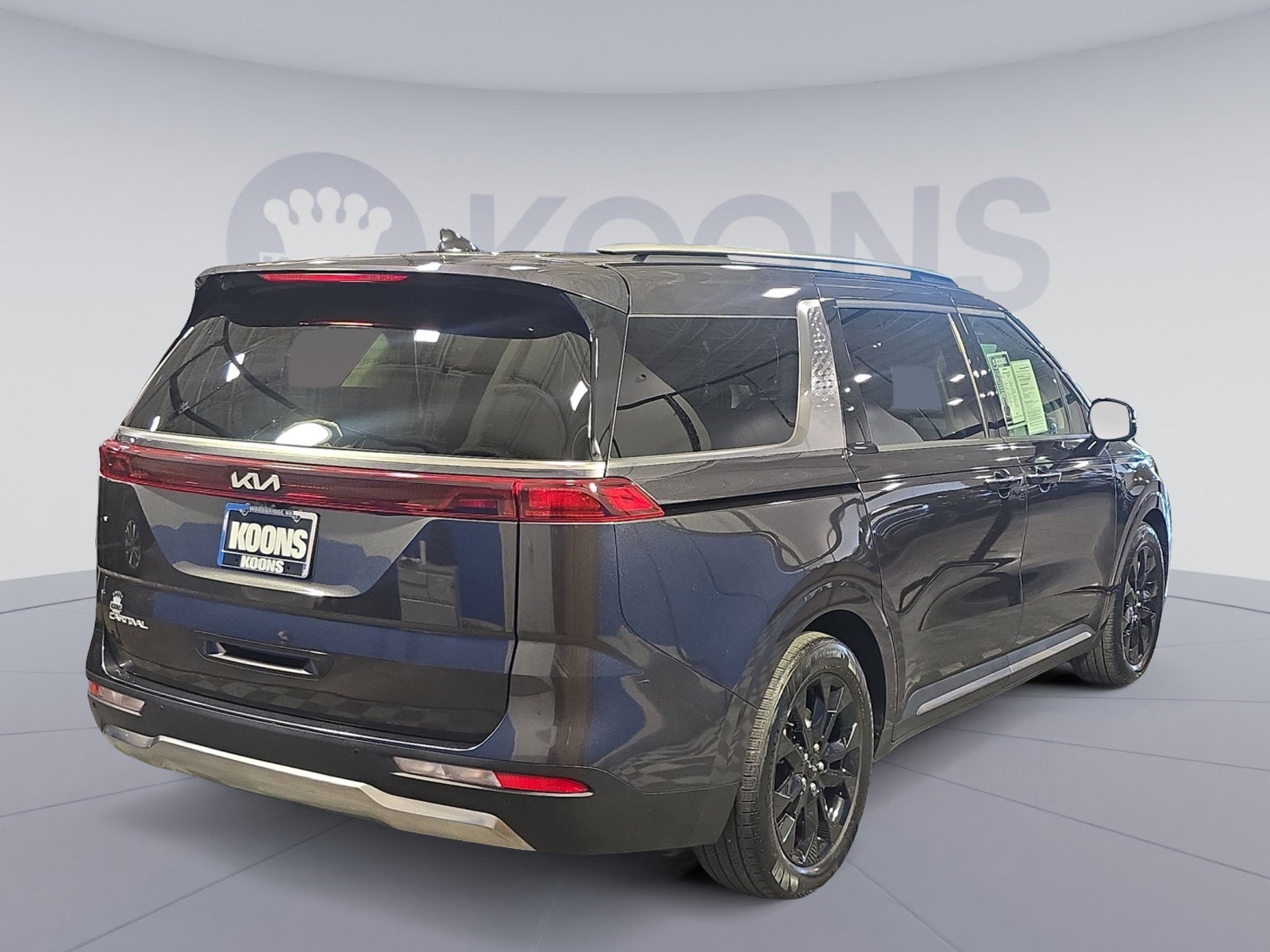 2023 Kia Carnival SX