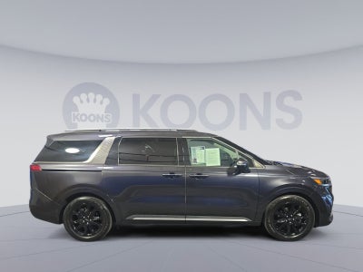 2023 Kia Carnival SX