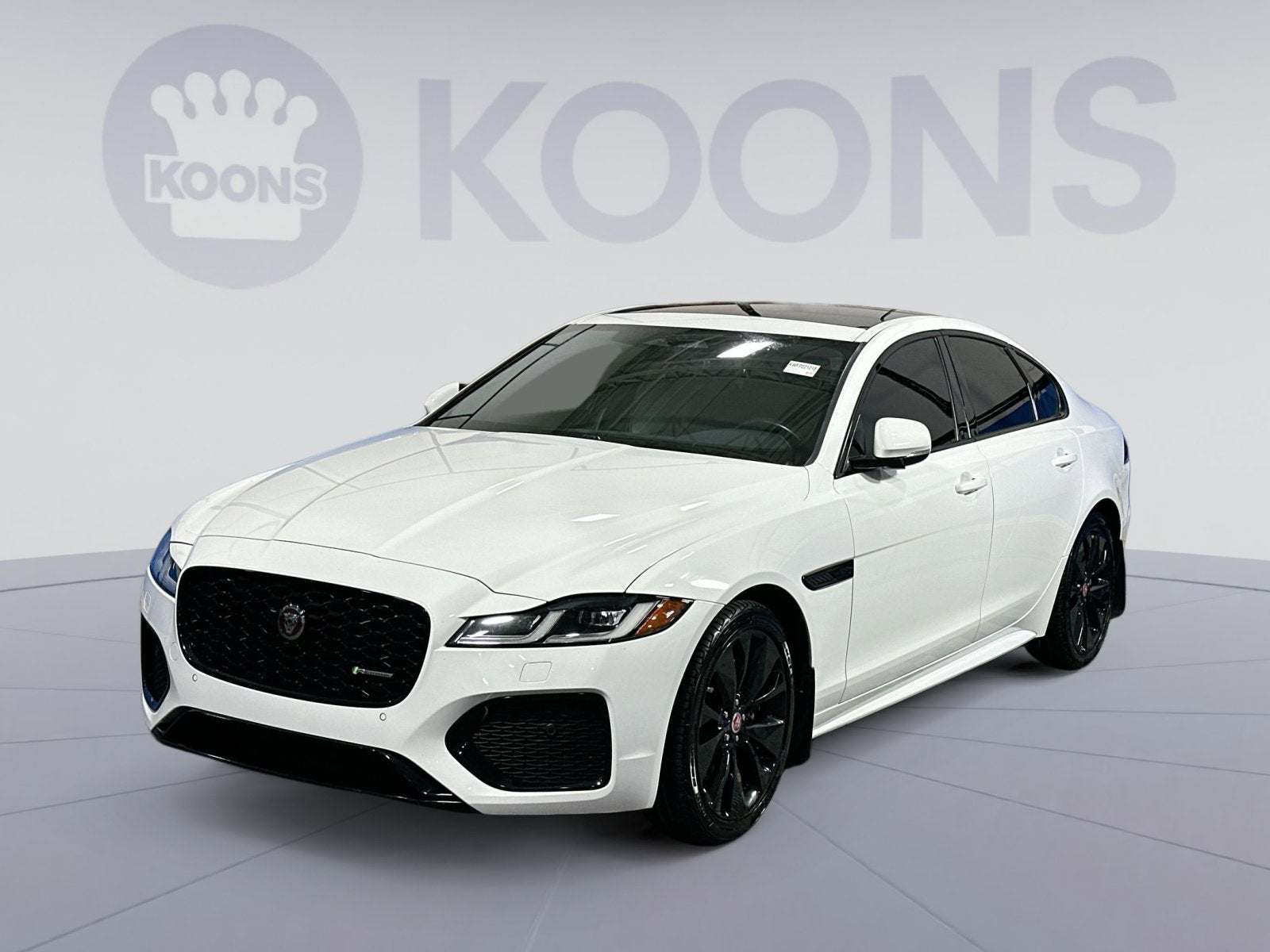 2022 Jaguar XF R-Dynamic SE