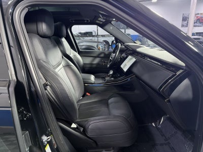 2025 Land Rover Range Rover Sport SE
