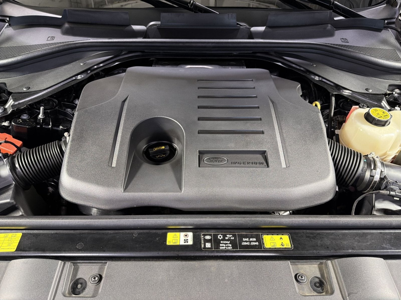 2025 Land Rover Range Rover Sport SE