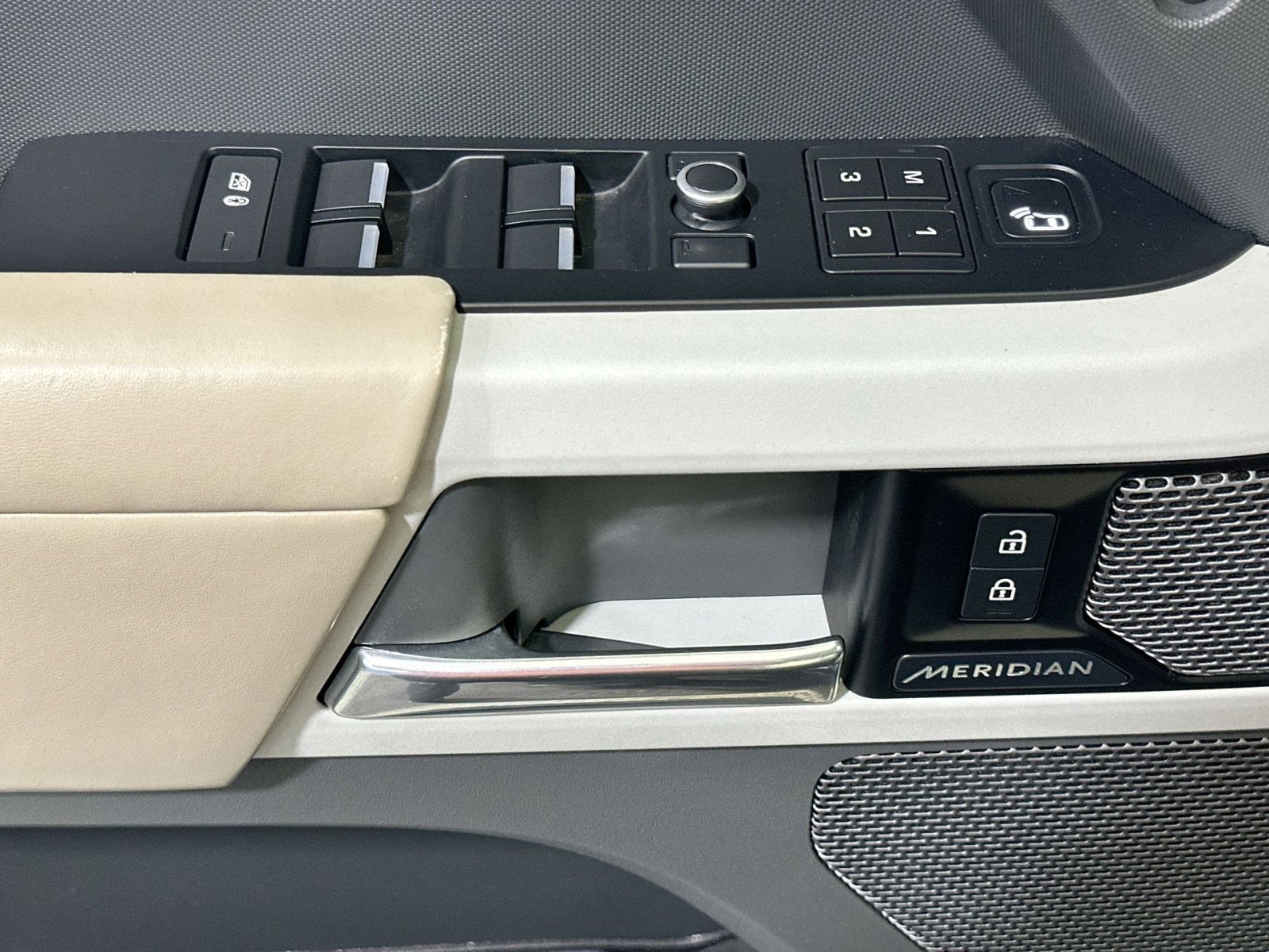 2020 Land Rover Defender 110 HSE