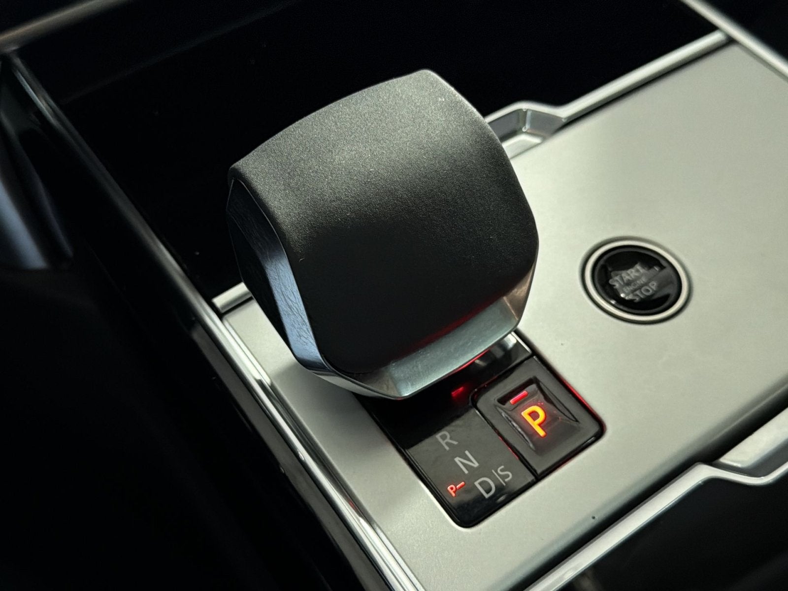 2025 Land Rover Range Rover Autobiography