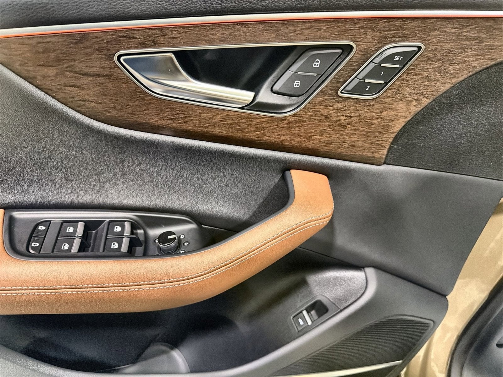 2025 Audi Q8 55 Premium Plus