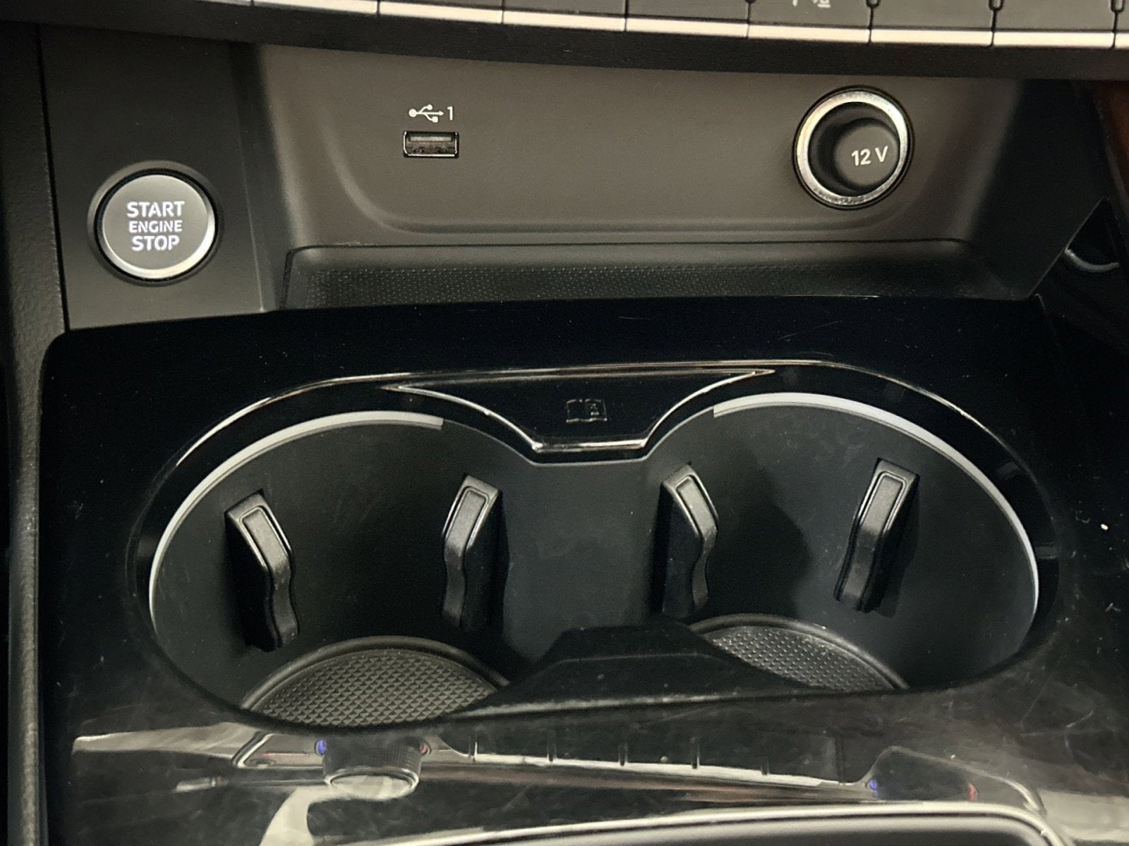 2022 Audi A4 40 Premium