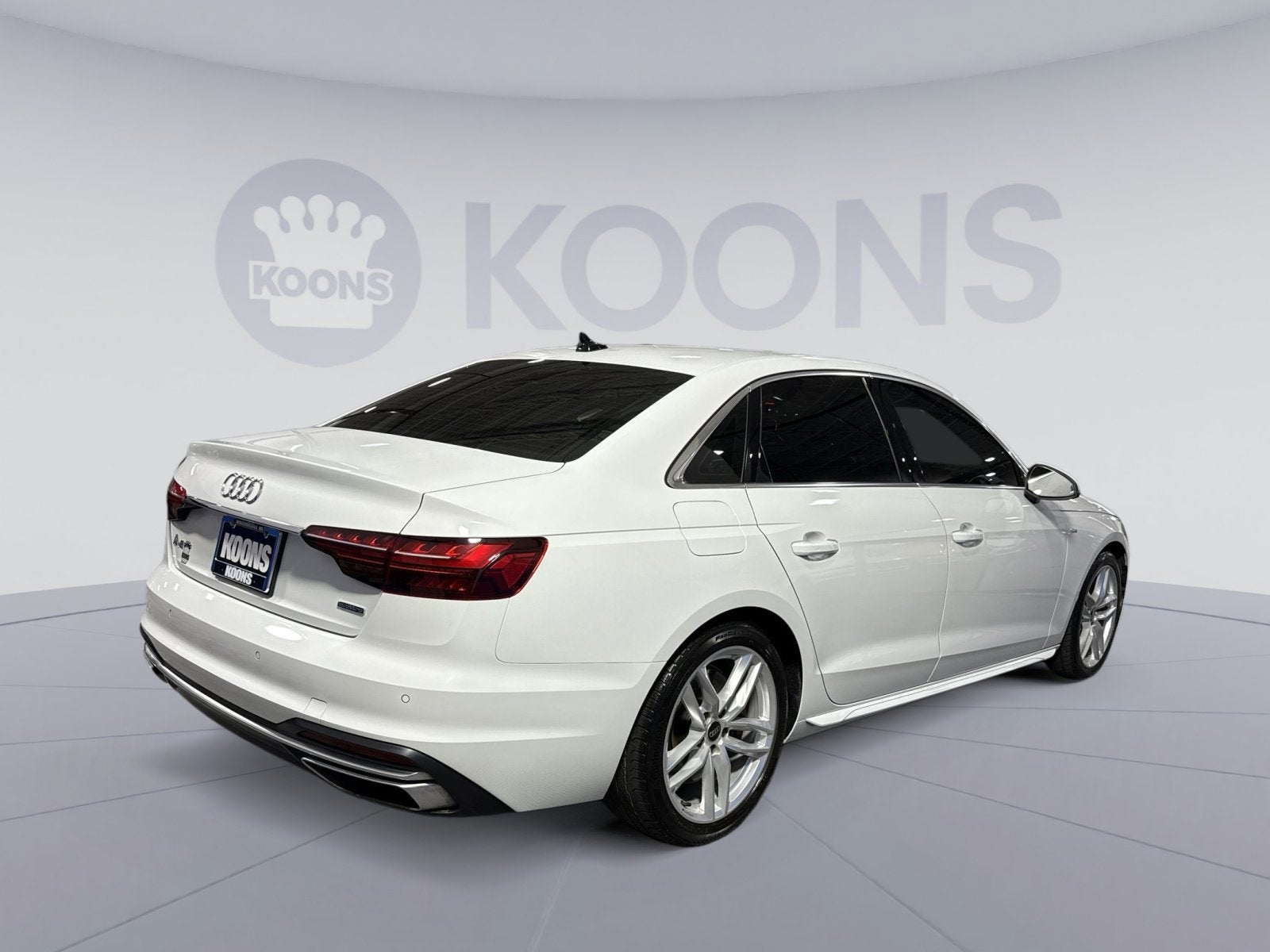 2023 Audi A4 45 S line Premium Plus