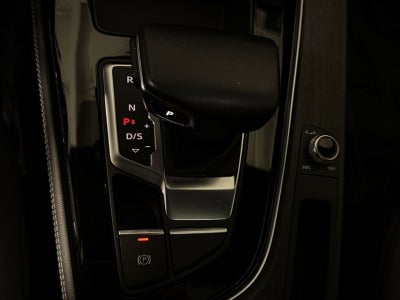 2023 Audi A4 45 S line Premium Plus