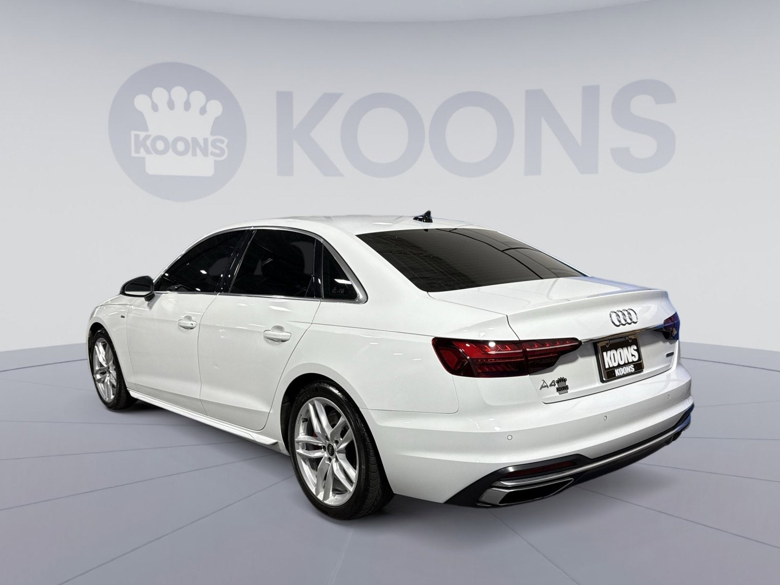 2023 Audi A4 45 S line Premium Plus