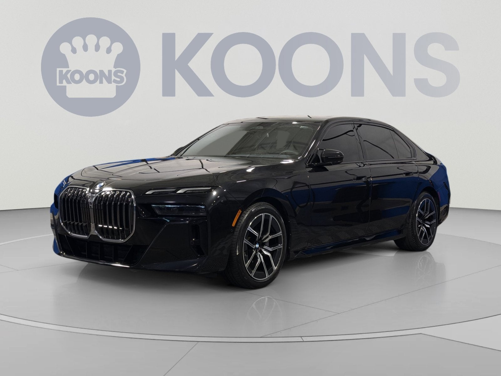 2023 BMW 7 Series 740i