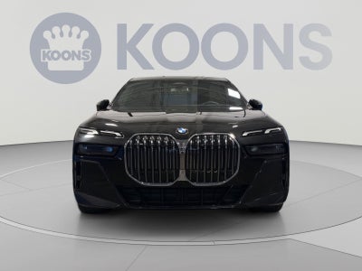 2023 BMW 7 Series 740i