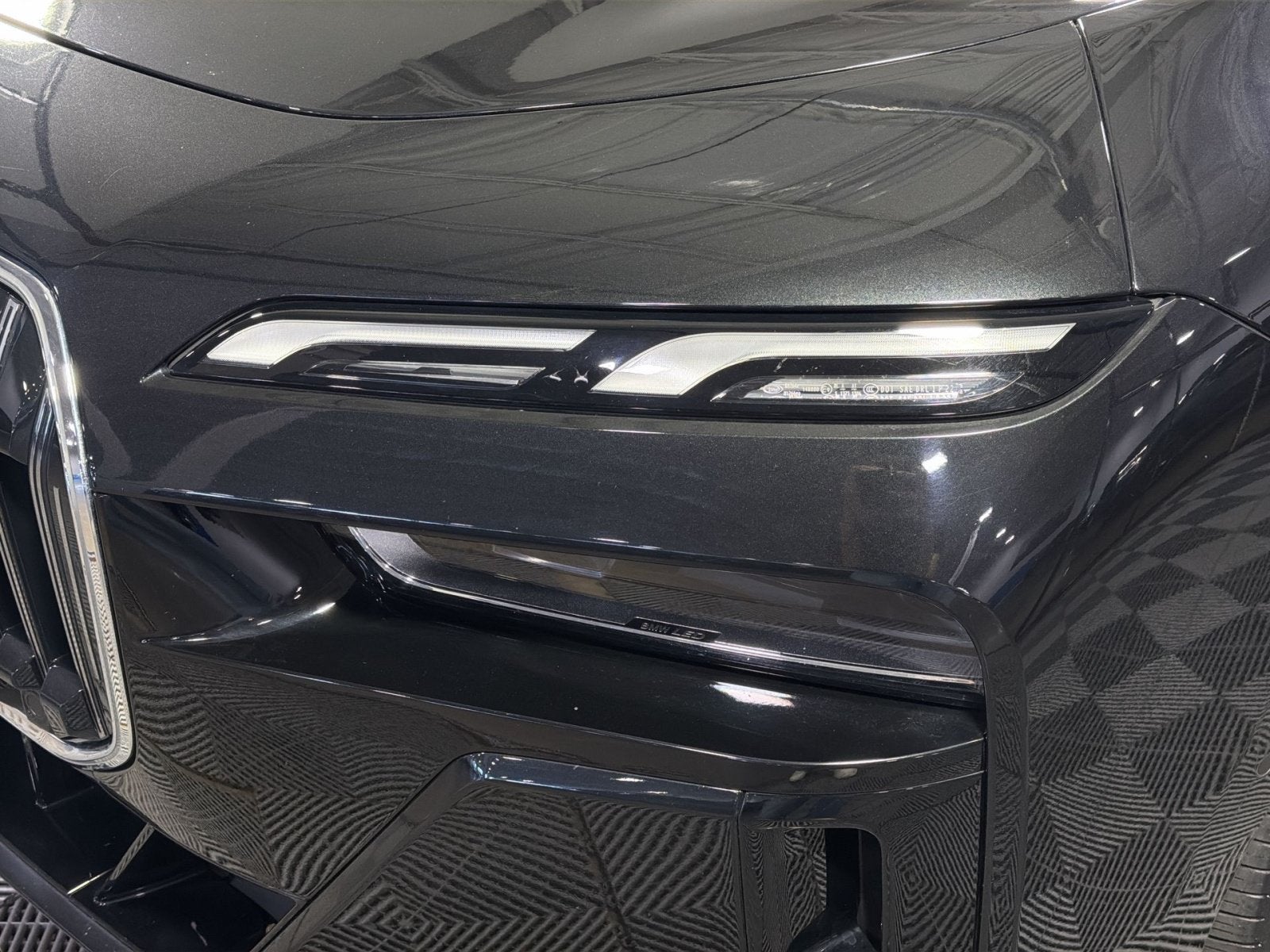 2023 BMW 7 Series 740i