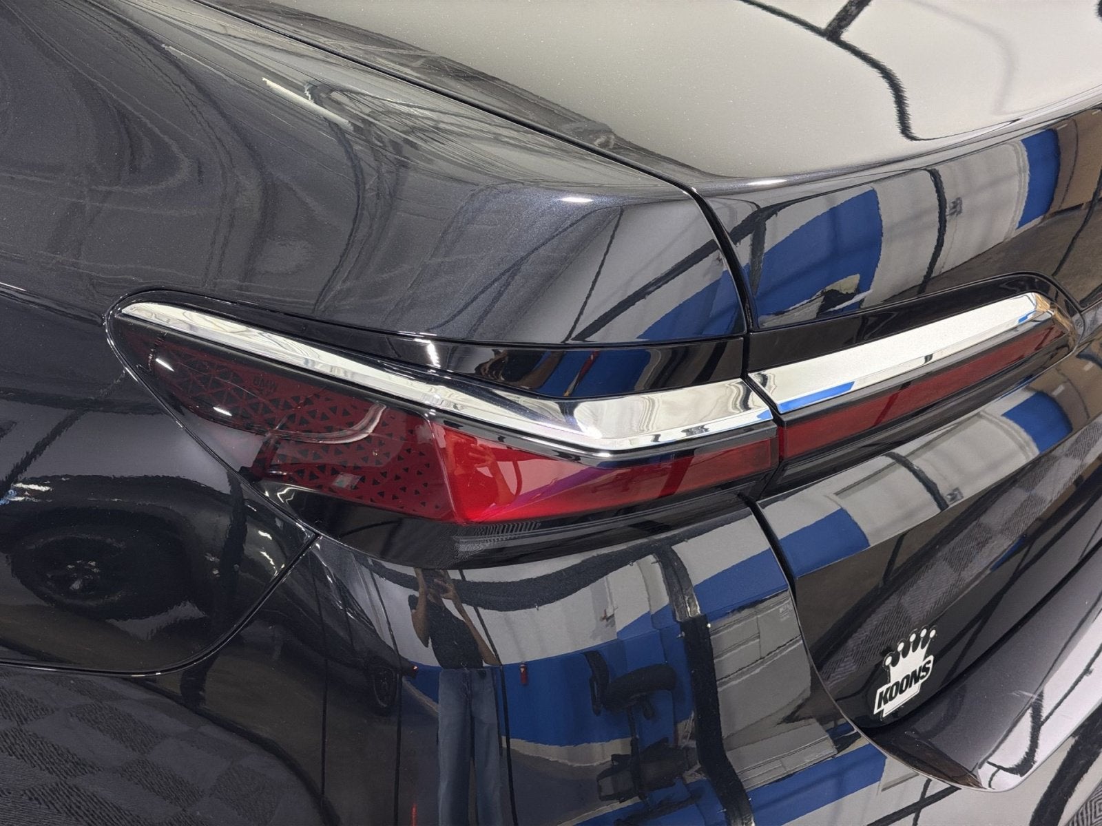 2023 BMW 7 Series 740i