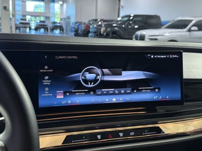 2023 BMW 7 Series 740i