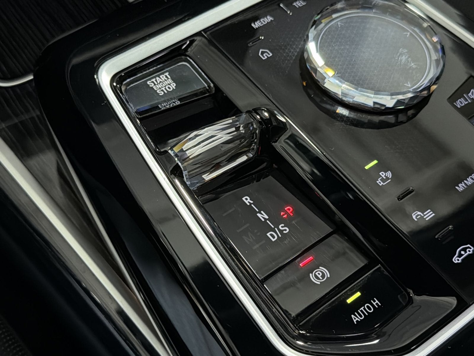 2023 BMW 7 Series 740i