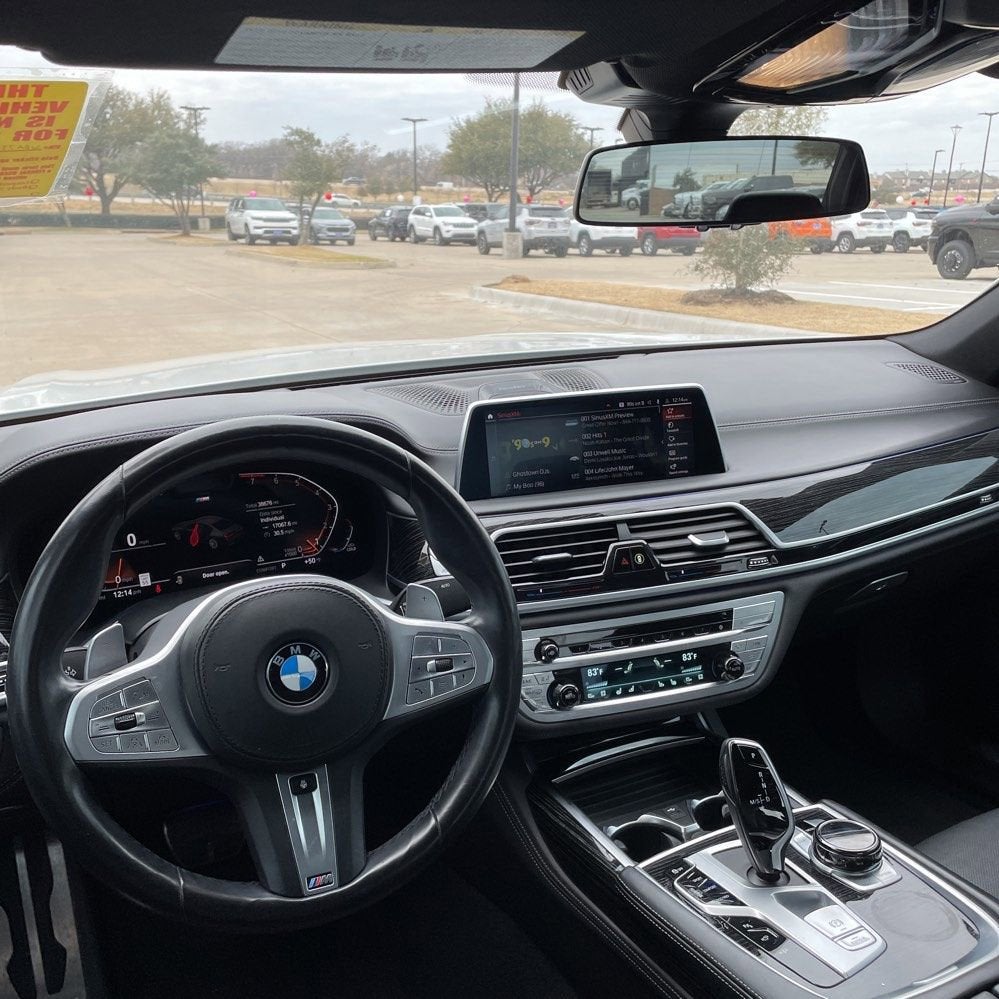 2022 BMW 7 Series 740i