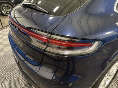 2021 Porsche Macan Base