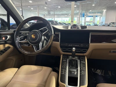 2021 Porsche Macan Base