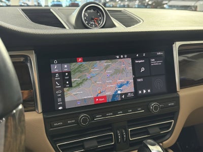 2021 Porsche Macan Base