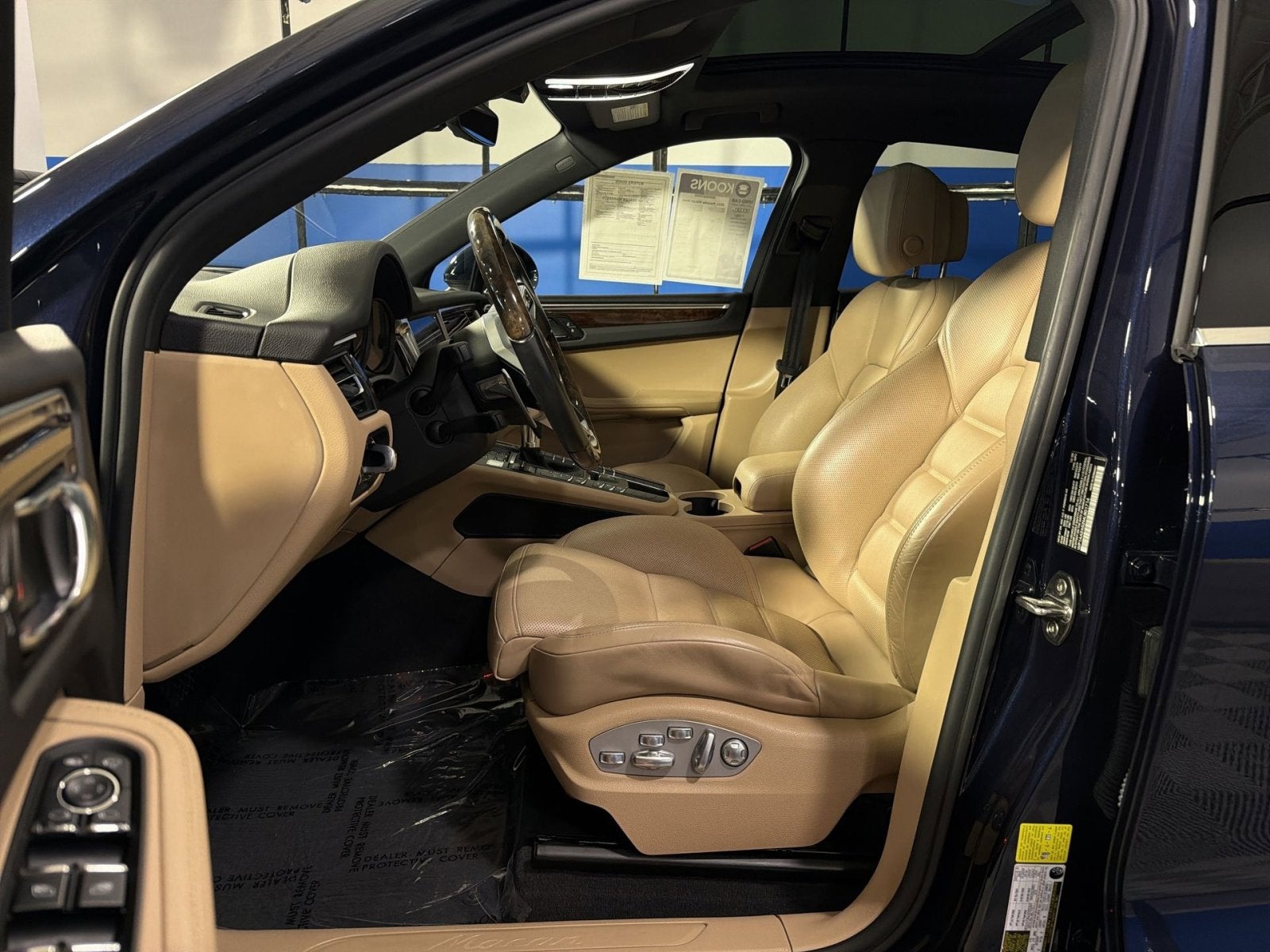 2021 Porsche Macan Base