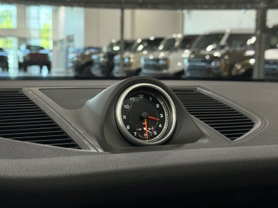 2021 Porsche Macan Base