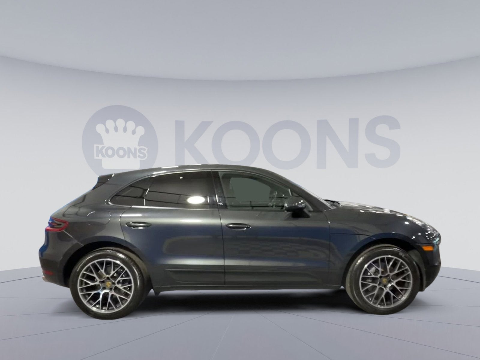 2018 Porsche Macan Base