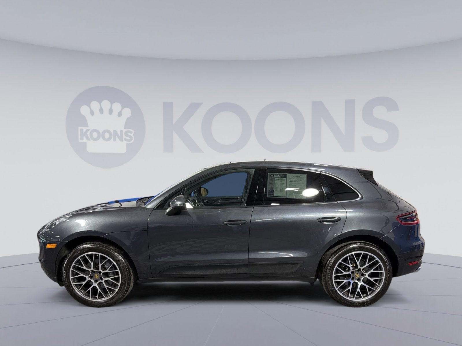 2018 Porsche Macan Base