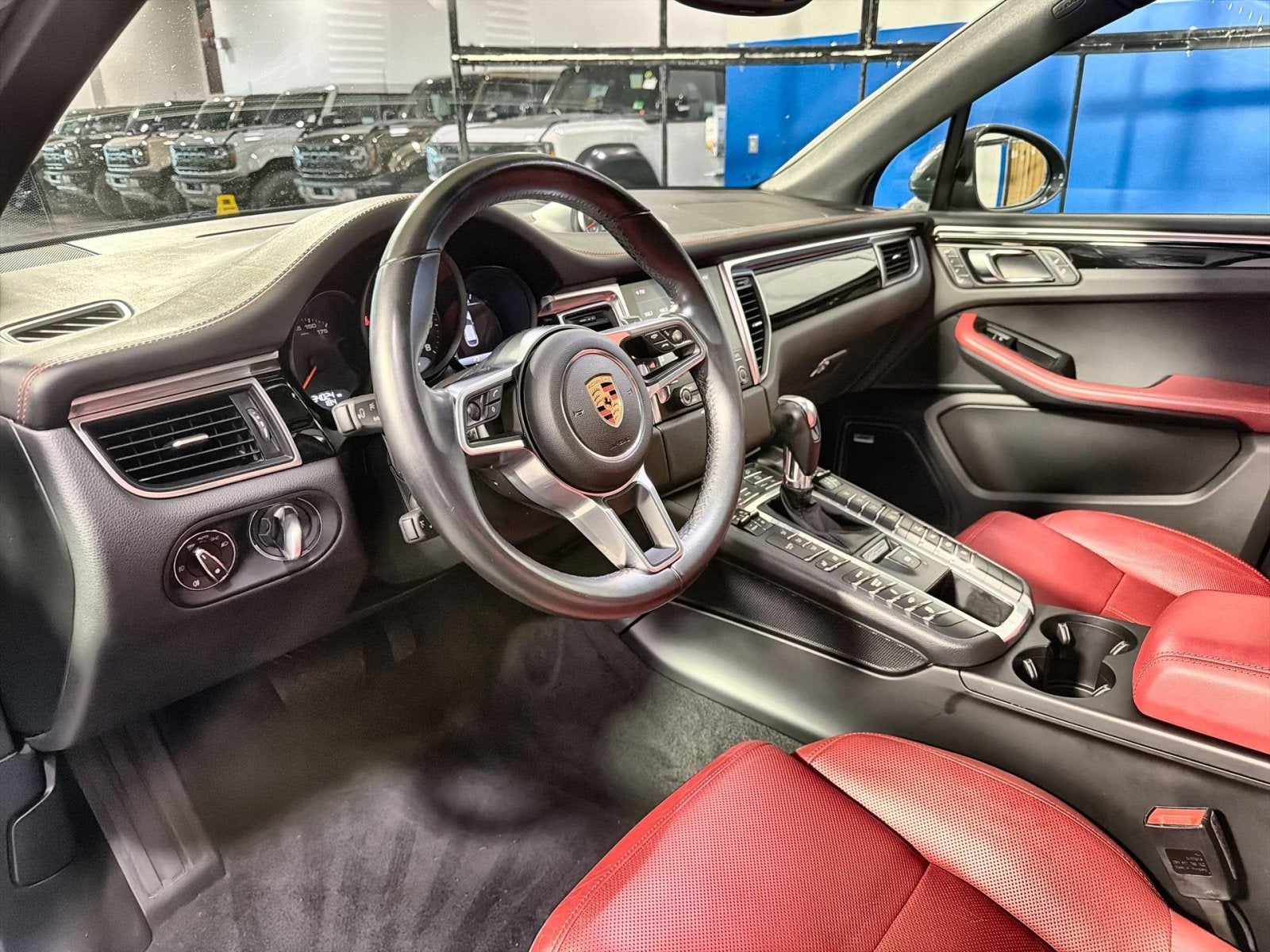 2018 Porsche Macan Base