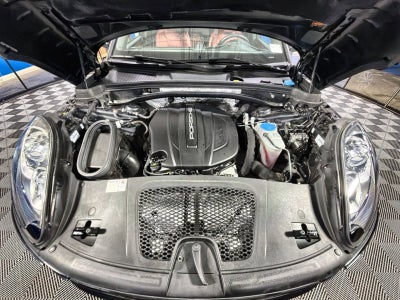 2018 Porsche Macan Base