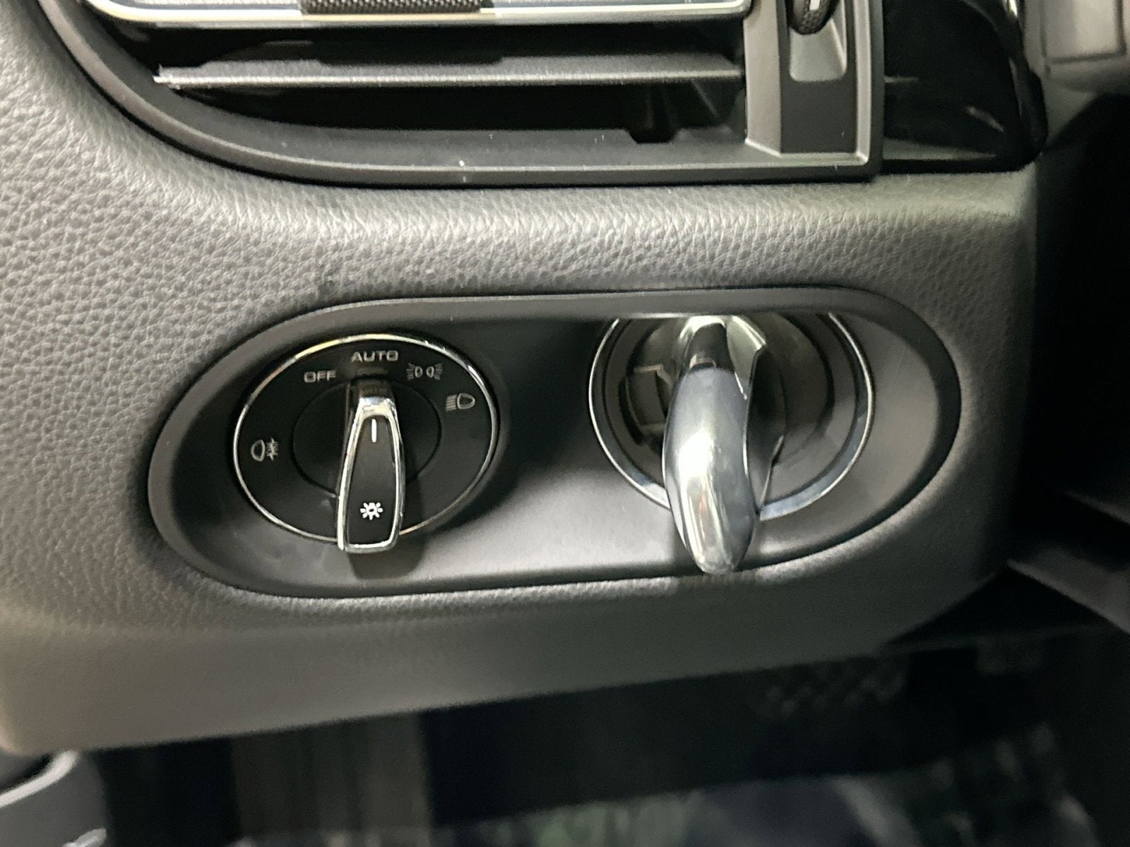 2023 Porsche Macan S