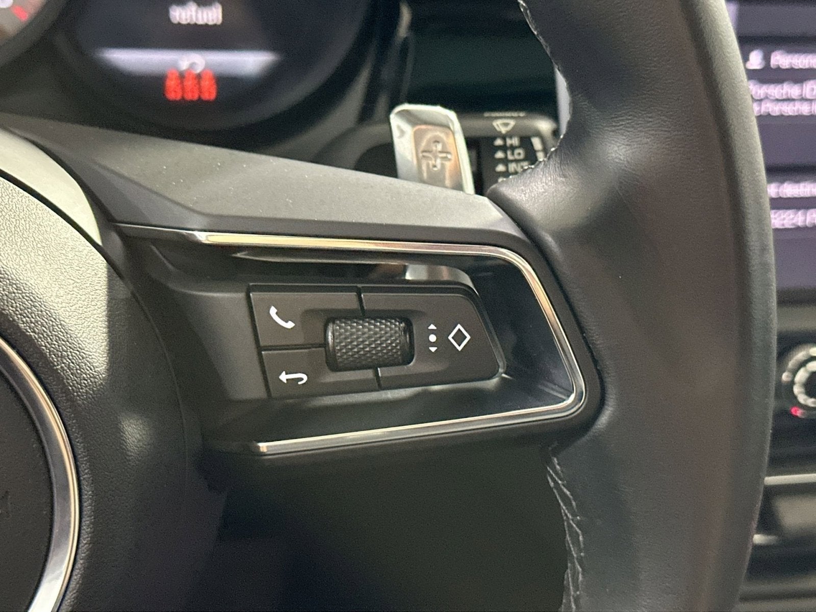 2023 Porsche Macan S