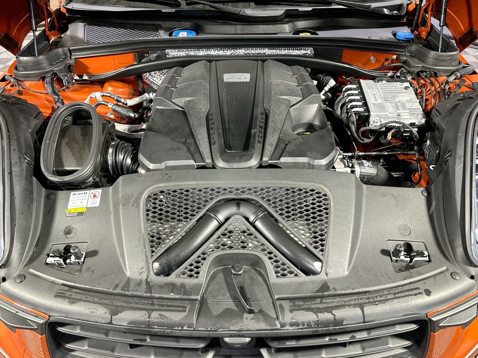 2023 Porsche Macan S