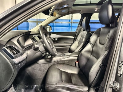 2018 Volvo XC90 T5 Momentum