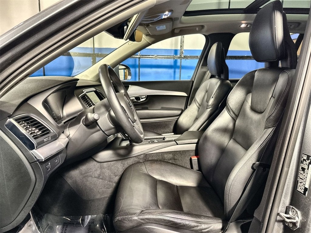 2018 Volvo XC90 T5 Momentum