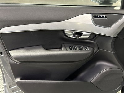 2018 Volvo XC90 T5 Momentum