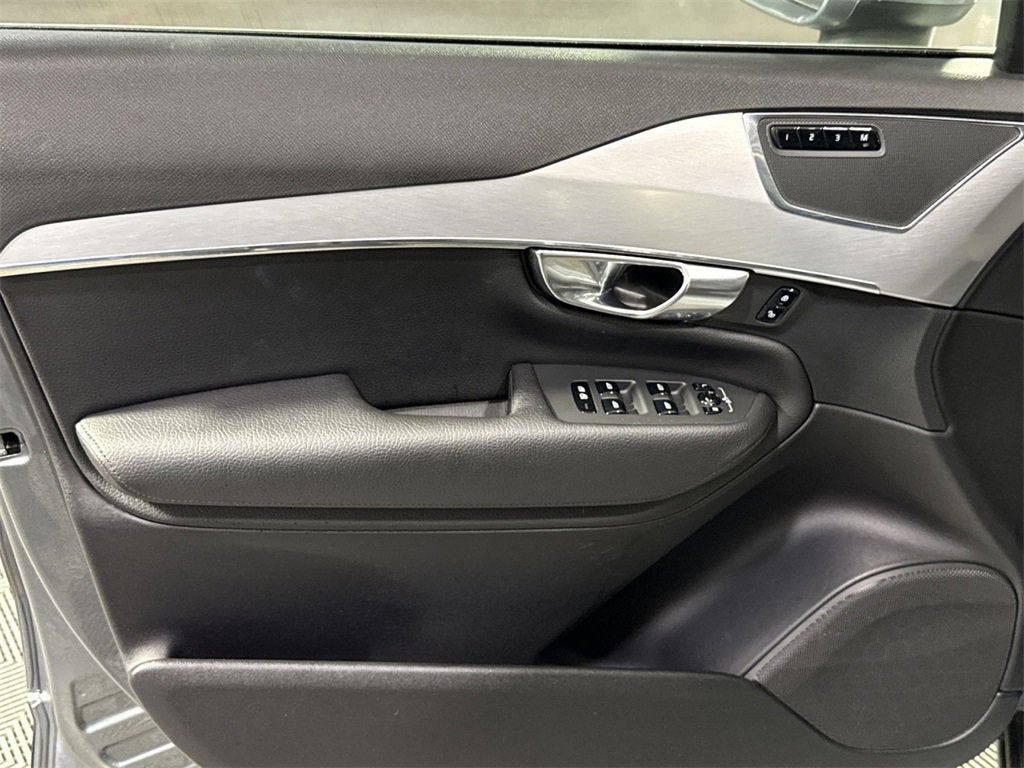 2018 Volvo XC90 T5 Momentum